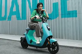 最低1999元起，续航60公里，好看、好骑、好用的绿源电动车来了图片