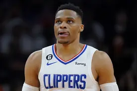 NBA谁能从1号位打到5号位？翻遍历史就2人 魔术师都不行图片