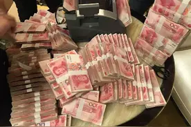 娘家拆迁得200万全给弟弟，父亲患癌找女儿要钱，女儿：一分不给图片
