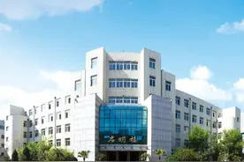 市内排名牢固领先！新高考这所中学刷新各项纪录！学生事迹被央媒报道图片