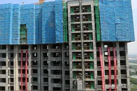 能源金贸区沣太花园四期安置房项目5栋住宅楼主体封顶图片