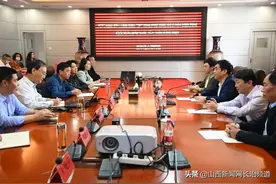 长治医学院附属和平医院一行到长治市人民医院交流学习图片