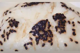 教你用碗蒸米糕，不用泡打粉，松软香甜不粘牙，大米这样做真好吃图片