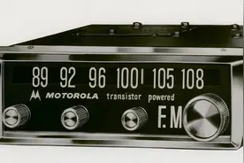 汽车收音机从AM到Apple，伴随着电子管、晶体管和数字技术的发展图片