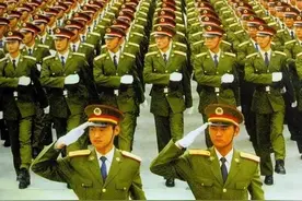 截至2021年，我军一共有六代军服，其中97式军服其实非常经典图片