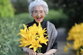 喝酒撸串、无辣不欢，活到102岁依然像个少女，她的长寿秘诀是啥图片