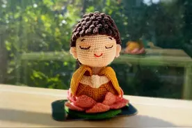 钩针坐莲佛陀图片