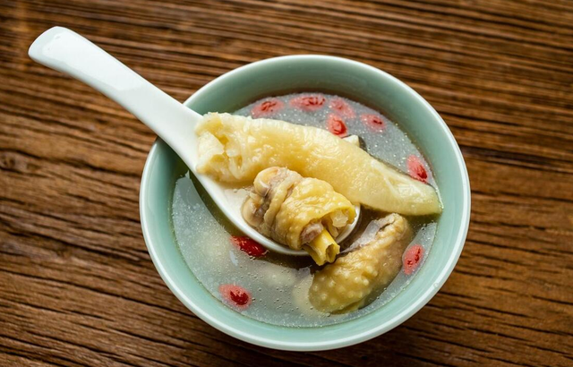 女人吃鱼胶有什么好处 女人吃鱼胶有什么好处和坏处