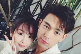 童颜夫妇撒糖！杨紫连续4年为李现庆生喊“阿现”，文案逐年变短图片