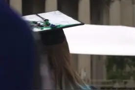 麻省理工学霸退学回国高考，终其一生，能否走出父母苦心经营的“楚门世界”？图片