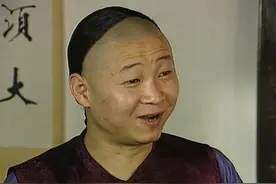“三德子”赵亮：娶小16岁模特，后抛下娇妻去四川帮当地人养鸡图片