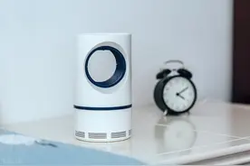 壹邦小知识：灭蚊灯有辐射吗对人体有害吗 开着灭蚊灯睡觉好吗图片