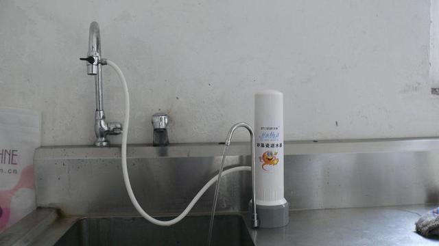 自来水到底能不能直接喝？净水器真的有用吗？大家一起来揭秘吧
