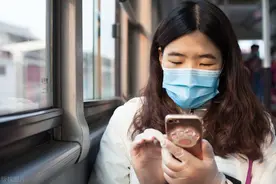 手机贴了防窥膜后屏幕变暗了？别担心！这样做才能保护眼睛！图片