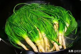 入夏，这5种野菜抓紧吃！全身是宝，5月农村遍地是，蒸一蒸最香图片