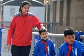 山东“女姚明”张子宇：14岁身高已达2米26，姚明女儿都没她能长图片