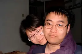 2005年，清华女学霸将丈夫残忍杀害后，事后与丈夫遗体共住7天7夜图片