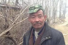 山东55岁智障老农捡泥三年，徒手盖出7层楼：给去世弟弟娶媳妇用图片