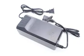 周杰伦代言电动车品牌配的充电器如何，爱玛218W锂电充电器拆解图片