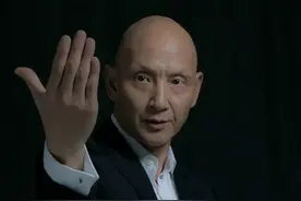 杜玉明：娶12岁相识的初恋，逆袭成“金牌反派”，一生只爱一人图片