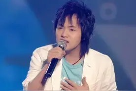 00年代十大当红网络歌手现状：郑源当教授，冷漠在带货，六哲打PK图片