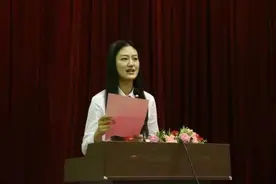 在培训结业仪式上的经典交流发言，收藏备用吧图片