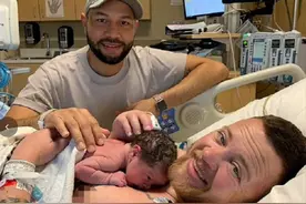 美国37岁男子自然怀孕，成功产下一名男婴，“他”究竟是男是女？图片