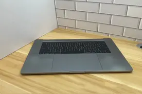 不到3000元的“无头骑士”：苹果MacBook Pro下半部值得买吗？图片