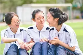 办理身份证！公安机关出台六项措施服务中高考学生图片