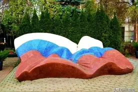 戈尔巴乔夫将入葬的莫斯科新圣女公墓 还长眠着哪些熟悉的名人图片