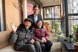 2015年北大学霸将癌症晚期父亲骗出国，88天后归来，结局催人泪下图片