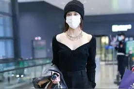 宋妍霏不愧是90后，冬天也敢穿大领口的衣服，看着都觉得冷图片