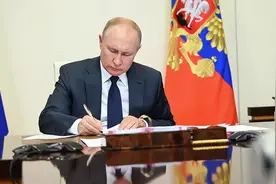 接近15万人，俄军春季扩军完成，普京签署法令，开始训练图片