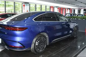 未来趋势，22.58万拿下比亚迪汉，用车一个月图片