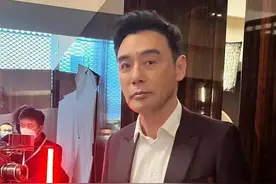香港男星钟镇涛的近照，今年已69岁了，看起来很年轻，太会保养了图片