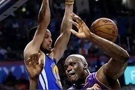 隔扣奥尼尔难度有多大？NBA历史上仅2人做到 卡特差点被废图片