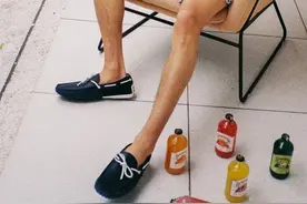 “社会人穿搭图鉴”火了！网友爆笑：你让穿豆豆鞋的男人怎么办图片