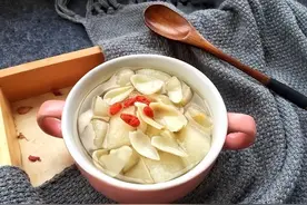 晨读 | 百合汤可解暑图片