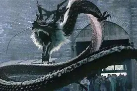 龙真的存在吗？当年轰动一时的“营口坠龙”，到底是怎么一回事？图片