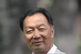 三农学者温铁军：出身大院子弟，却坚持为数亿农民发声图片