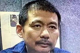 湖南黑老大“文三爷”，声称在湖南无人敢抓他，公安都得听他的图片