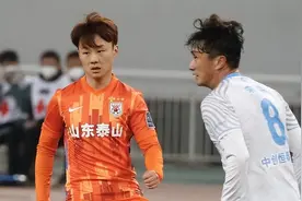 昔日鲁能球霸离队！曾是功勋队长表现可圈可点，却饱受球迷质疑图片