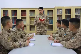 “三学一抓”！ 空降兵部队广泛开展群众性练兵活动图片