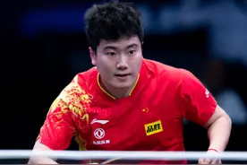 祝贺！梁靖崑大发神威，击败张本智和，昂首进男单决赛，冲击冠军图片