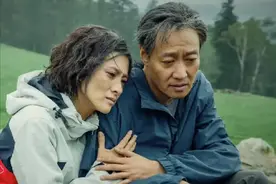 《人世间》：周秉义尸骨未寒，郝冬梅便火速改嫁，隐情让人泪目图片