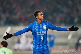 中超旧将花心如大罗！有2个孩子+5个私生子，又将网红肚子搞大图片