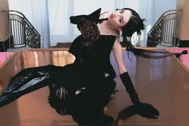 迪丽热巴猫系暗黑大片曝光 肤白貌美身材超有料图片