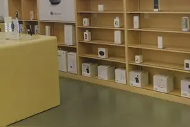 新买的华为P50E拍视频出现明显的频闪现象，售后说这不是质量问题图片