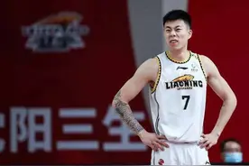 第三赛季张镇麟和朱芳雨数据对比，距历史第一小前锋还有多大差距图片