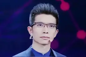 央视主持朱广权：43岁不结婚不生子，不影响我给父母尽孝图片